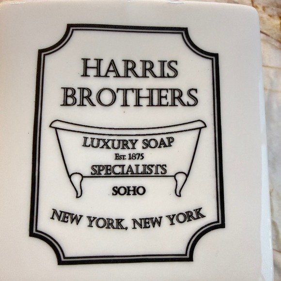 Harris Brothers Luxury Soap Dispenser White Ceramic Chrome Pump New York - Picture 2 of 8